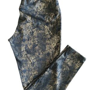 Stylish Gold and Black Leggings